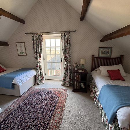 Cottage Barn Conversion On Working Farm Worcester Eksteriør billede
